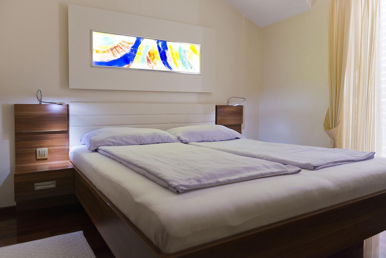 Pansion Maestral Hotel โนวีวีโนดอลสกี ภายนอก รูปภาพ